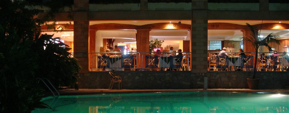 Middag på hotell Impala i Arusha i Tanzania.