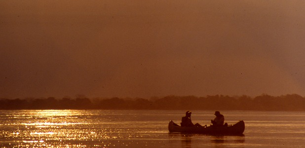 Kanottur på Zambezifloden.